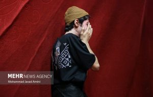 پای پیاده آمدم و روی من سیاه!