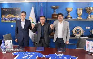 گروه خودروسازی آرتابان حامی رسمی تیم فوتبال استقلال تهران شد (+عکس)