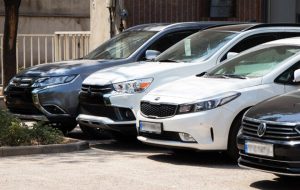 آینده پر ابهام بازار خودرو زیر سایه بلاتکلیفی وضعیت واردات