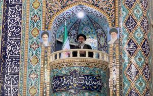 همه باید در مقابل دشمن یک‌صدا باشیم