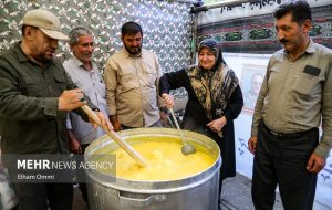 جشن بزرگ امت احمد نمایش مشترکات دینی است