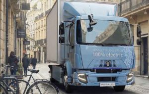 رنو «ترَکس» در قلب شهر: جهش به سوی توزیع برقی