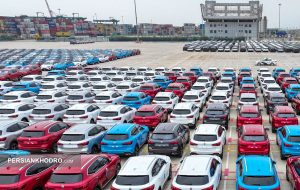 تعرفه‌های جدید واردات خودرو؛ چرا دولت مسیر واردات برای خارج‌نشین‌ها را پرهزینه و پرریسک کرد؟