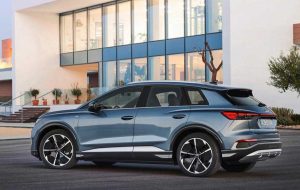 چرا آئودی Q4 نادین خودرو در میان رقبا مناسب ترین گزینه است ؟