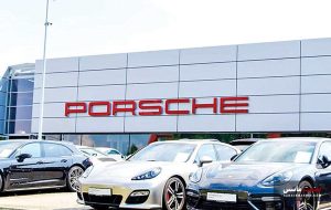 پورشه فراخوان داد