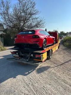 Towing - Ferrari