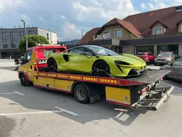 Towing - McLaren