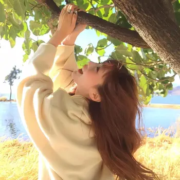 阳光下的自然之美 - 人像 / 氛围感 - 氛围感 人像摄影 户外 高清壁纸