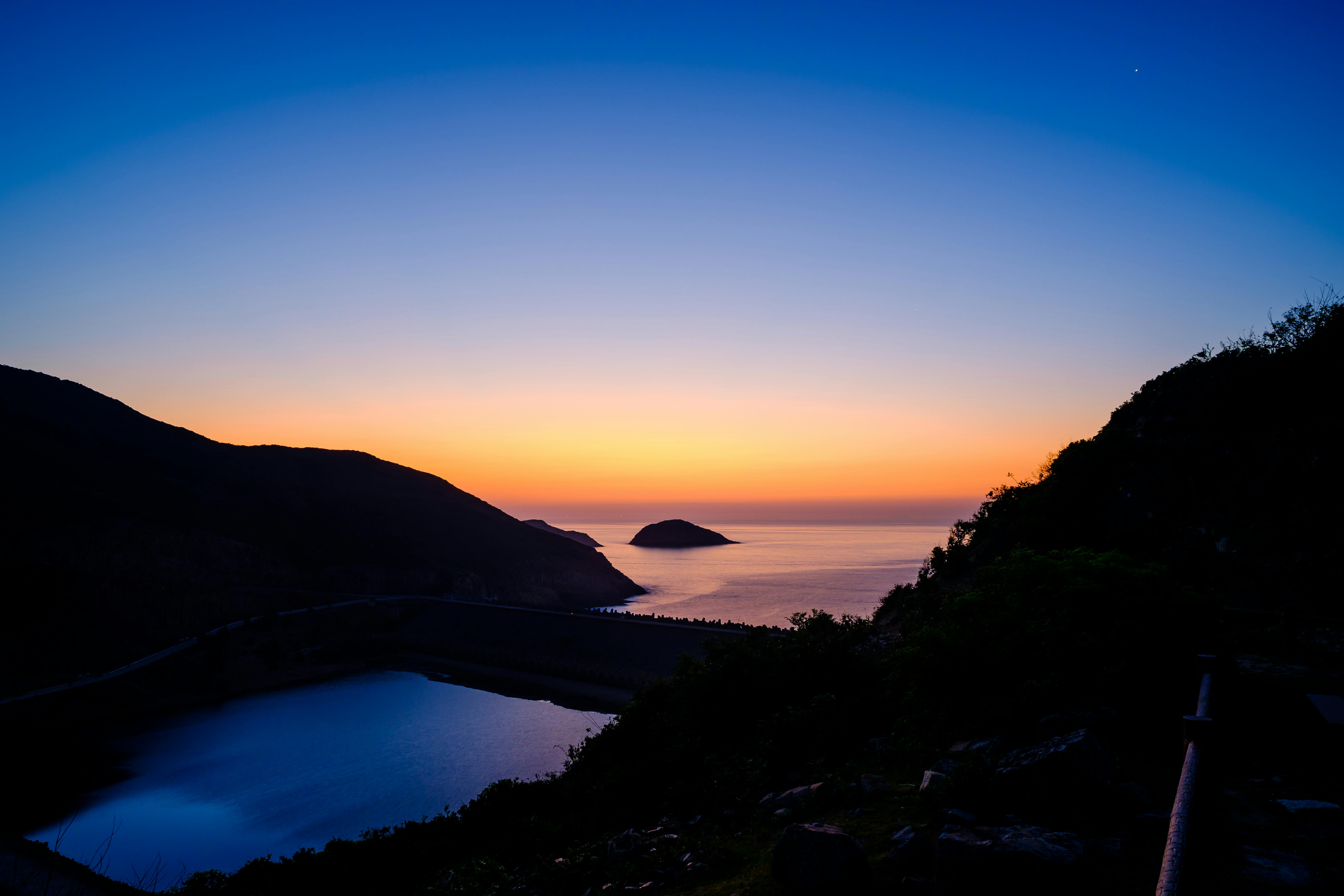 CDN边缘鉴权与Nginx源站双轨制架构实践