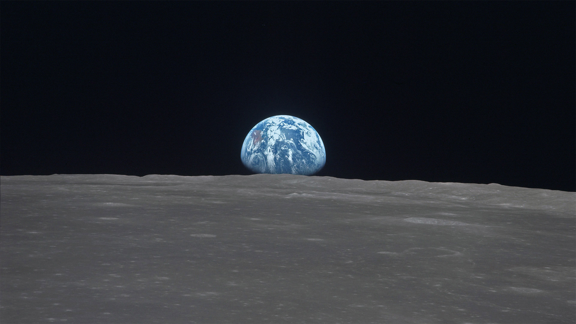 Earthrise across Mare Smythii on the moon - Image Science and Analysis Laboratory, NASA-Johnson Space Center)