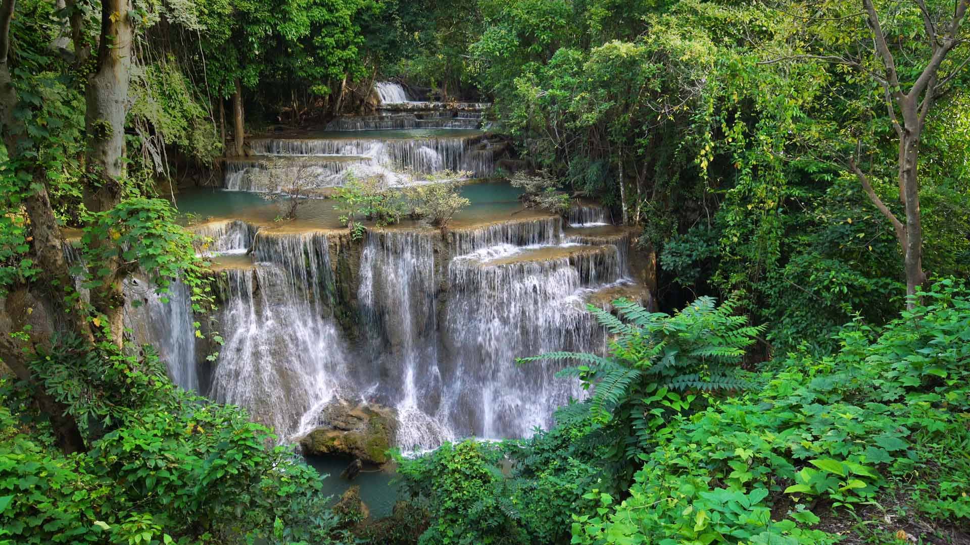 Huay Mae Khamin waterfall in Khuean Srinagarindra National Park, Thailand - ImpaKPro/Getty Images)