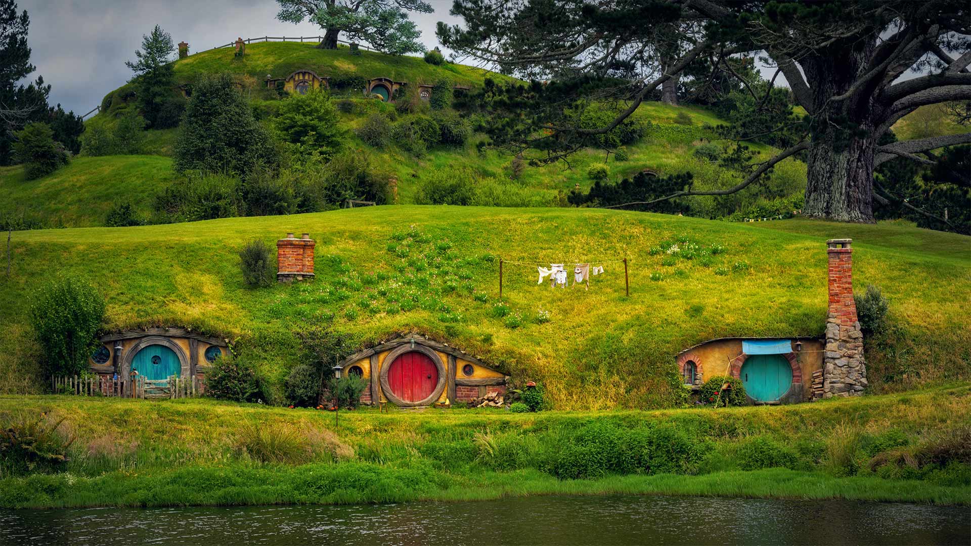 Hobbiton, near Matamata, North Island, New Zealand - 500px Asia/Getty Images)