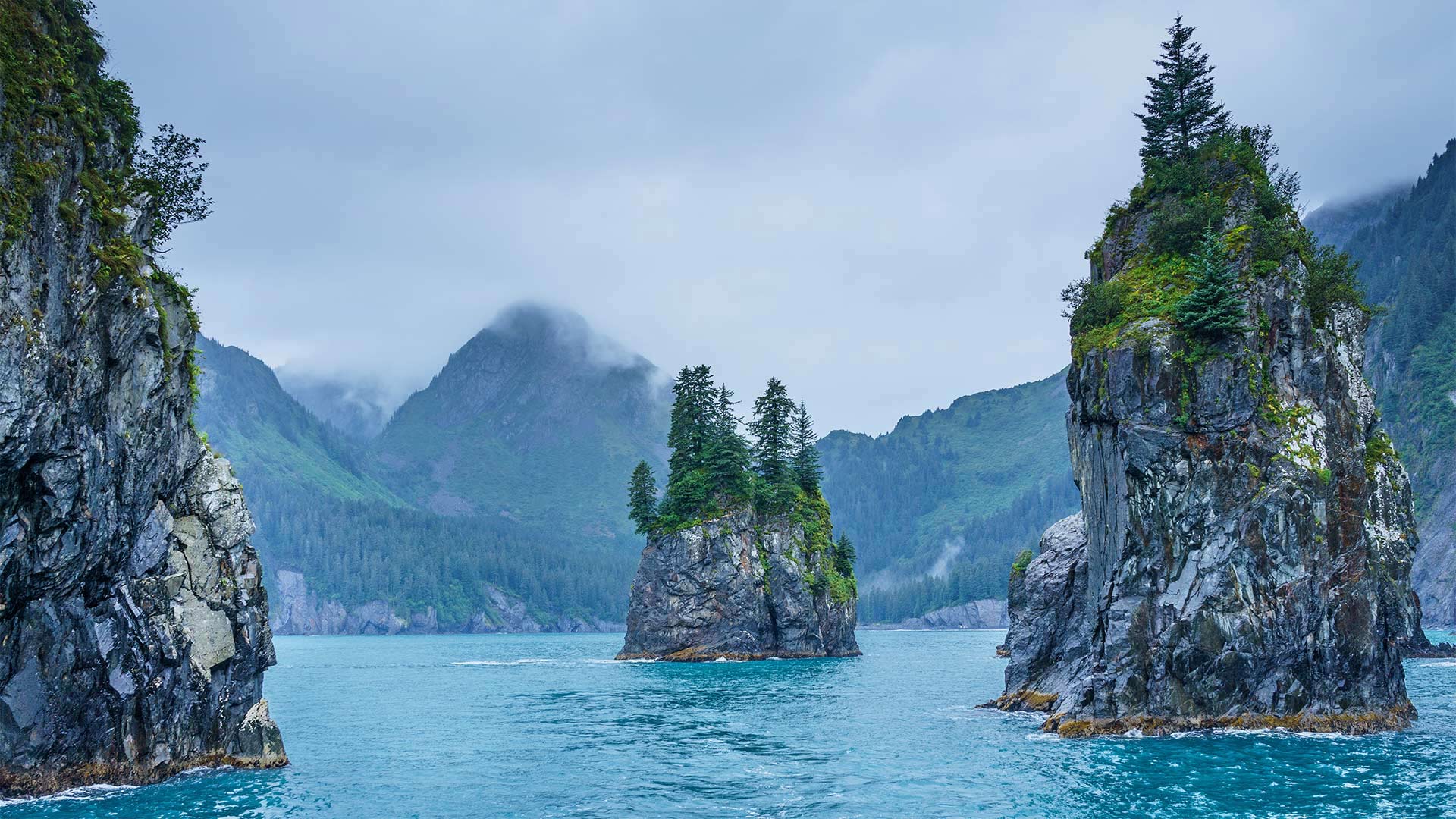 Cove of Spires in Kenai Fjords National Park, Alaska - Sekar B/Shutterstock)