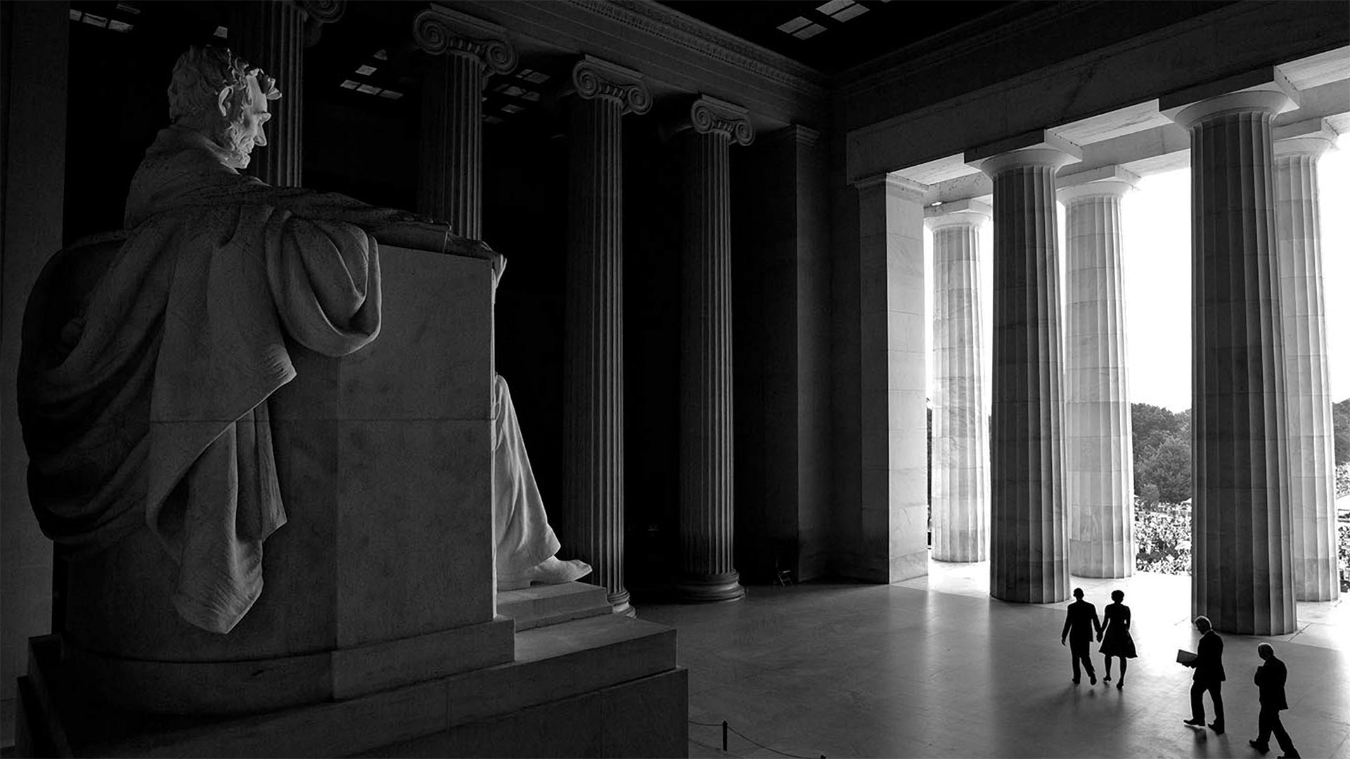 Lincoln Memorial in Washington, DC - White House Photo/Alamy)