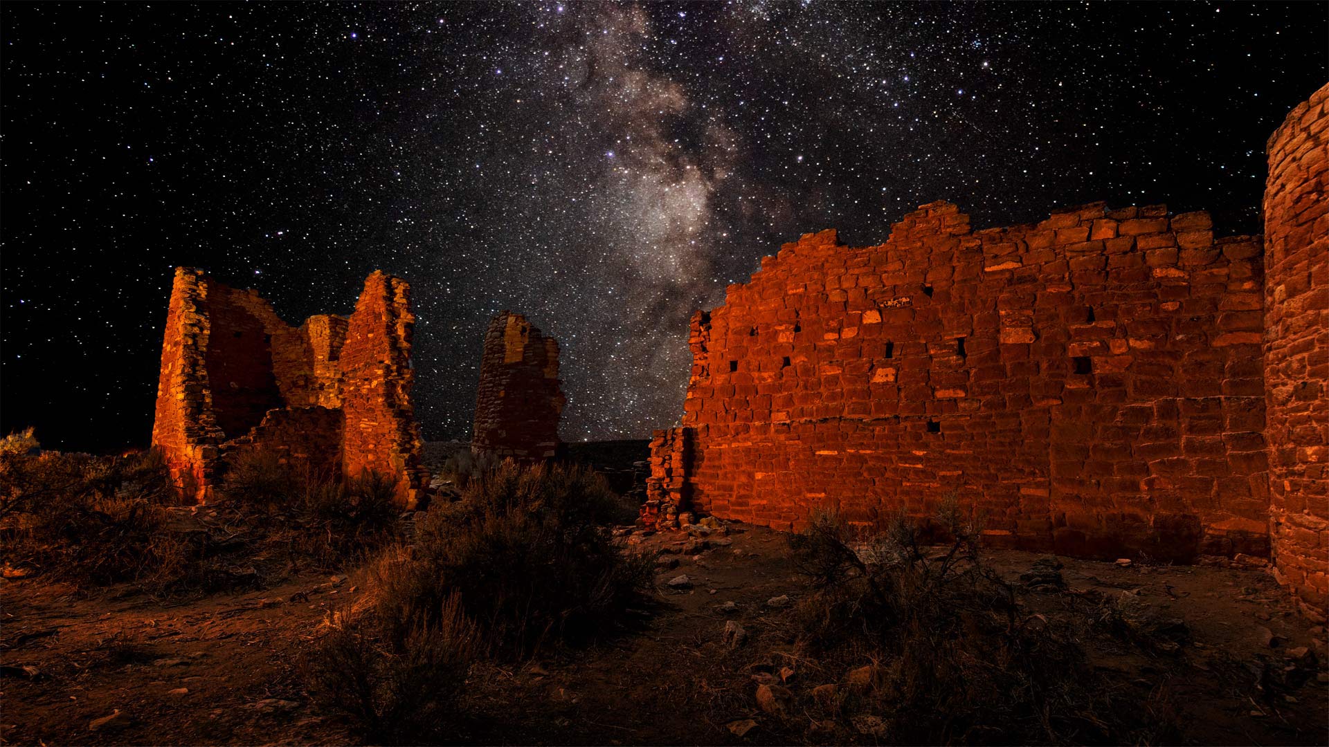 Square Tower Group in Hovenweep National Monument, Utah - Brad McGinley Photography/Getty Images)