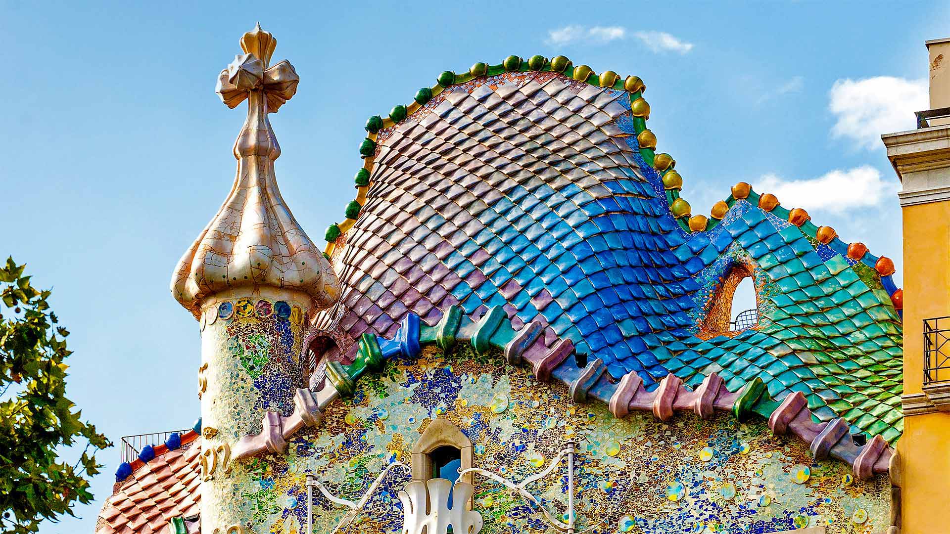 Casa Batlló in Barcelona, Catalonia, Spain - Marco Arduino/Sime/eStock Photo)