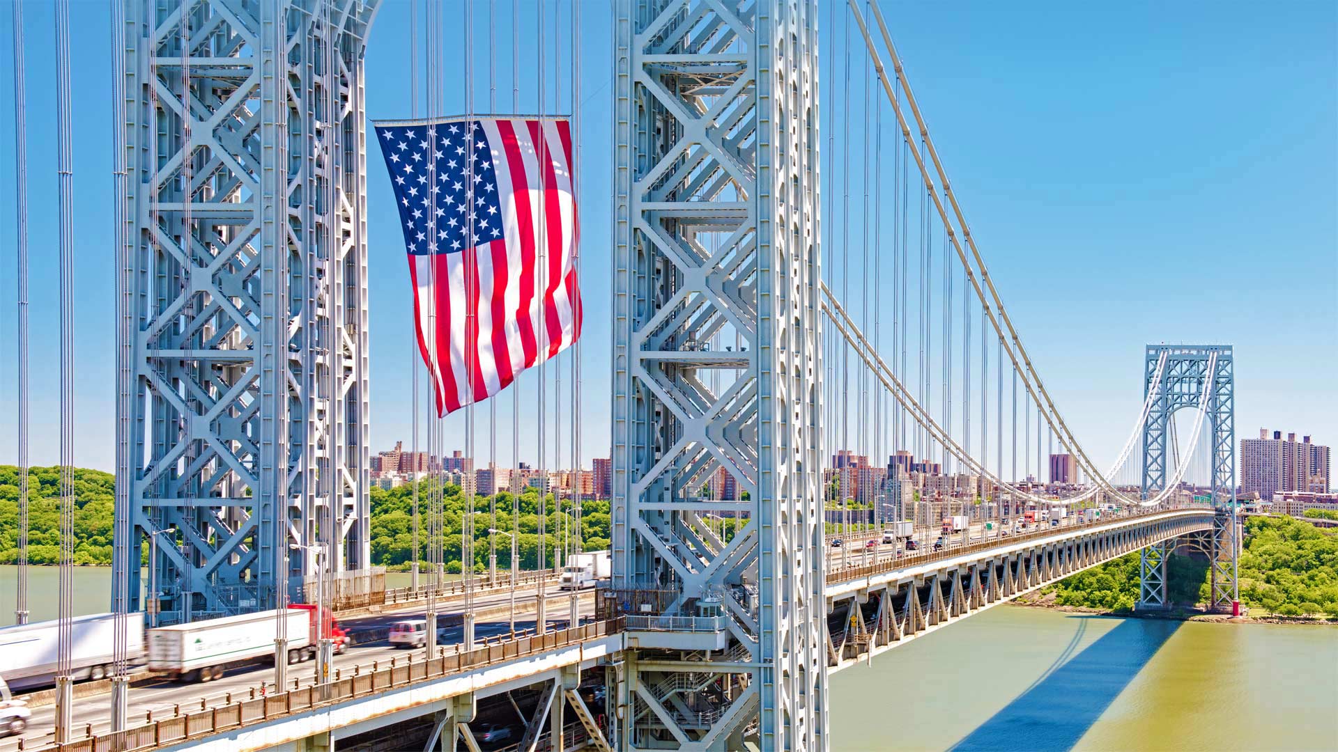 The George Washington Bridge displays the American flag in honor of Flag Day, June 14, 2016, Fort Lee, New Jersey - Robert D. Barnes/Getty Images)
