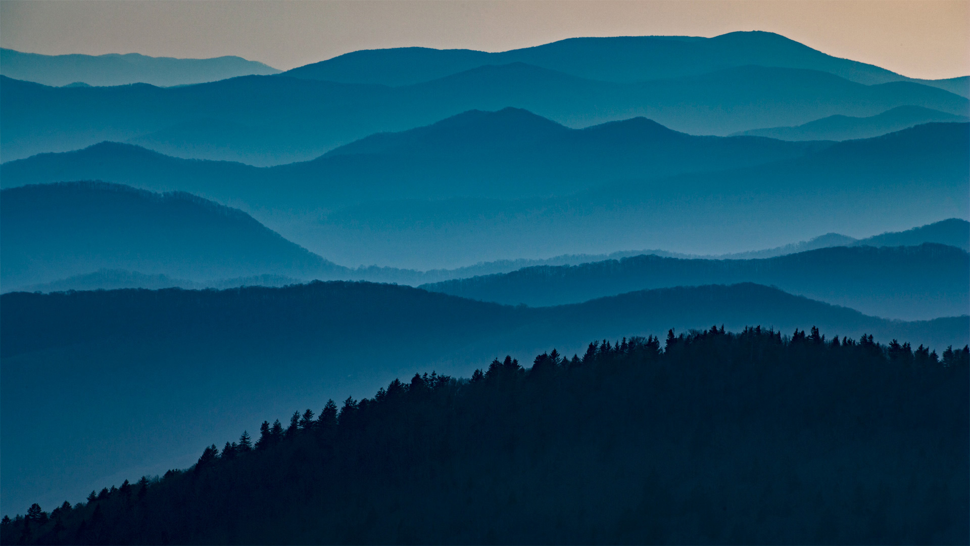 Great Smoky Mountains National Park, Tennessee - Tony Barber/Getty Images)