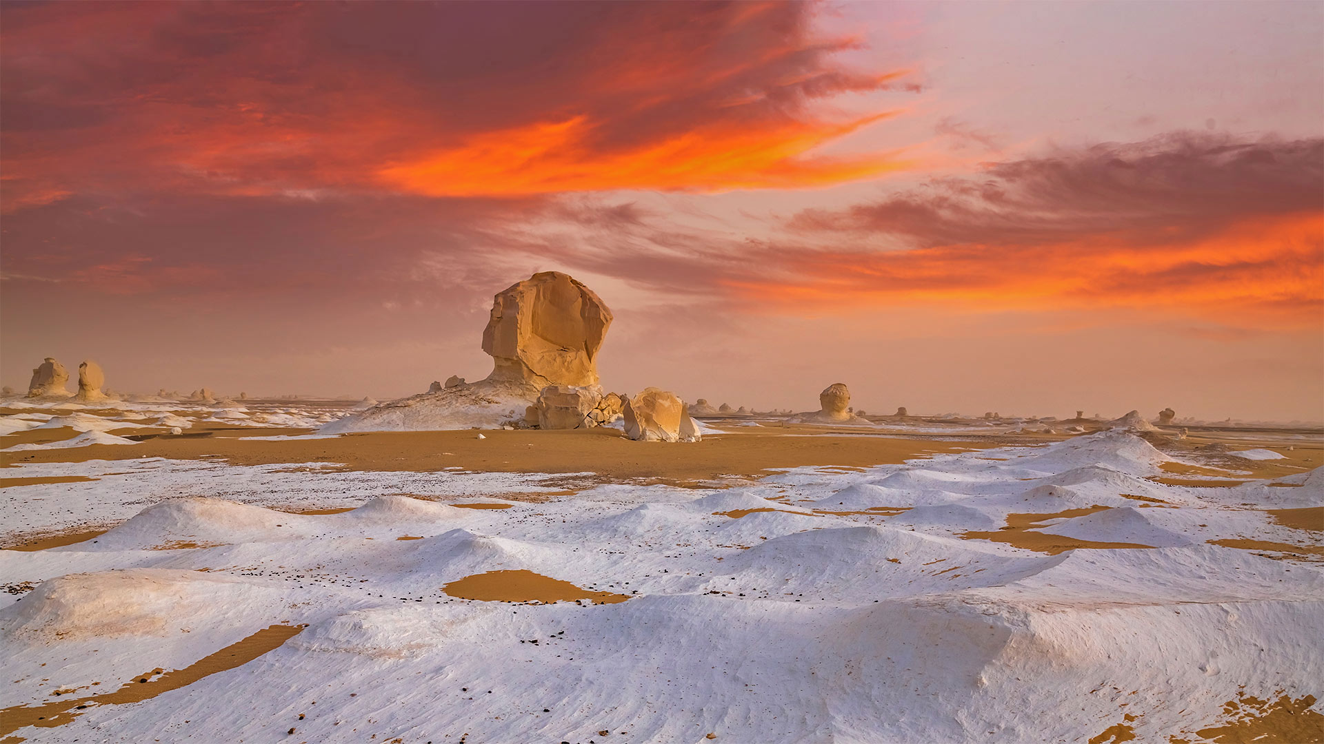 Rock formations in the White Desert, Egypt - Anton Petrus/Getty Images)
