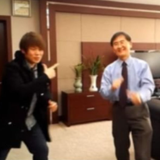 [안혜리 논설위원이 간다] 수상한 공익과 더 수상한 공무원의 특별한 접선