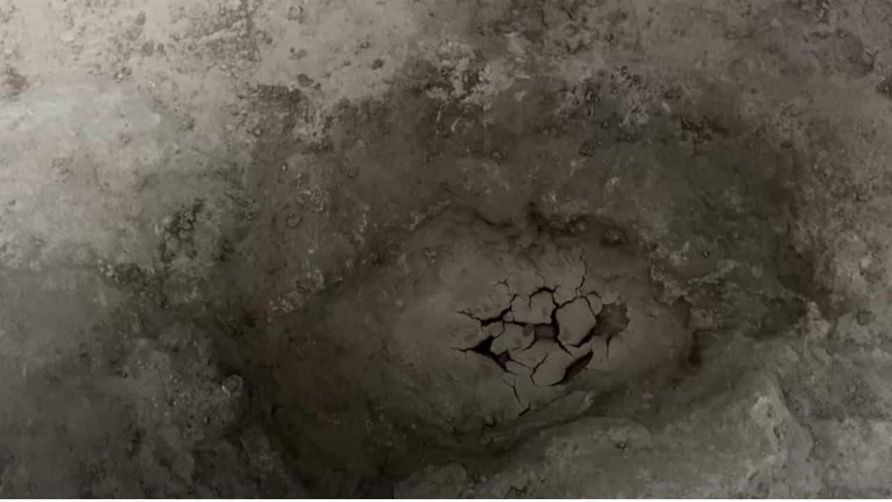 Ancient Fire, Dinosaur Superhighways, and Rare Planet Alignments Defined 2025 Science