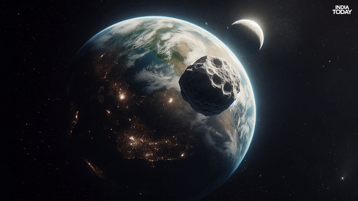 New Mini-Moon 2025 PN7 Joins Earth's Orbit, Stays Until 2083