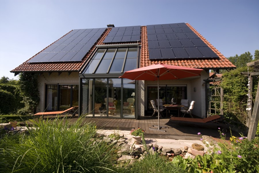 Solaranlage Finanzieren von einer Photovoltaikanlage auf dem Dach