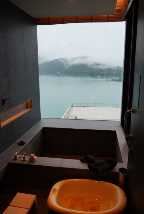 泡湯
