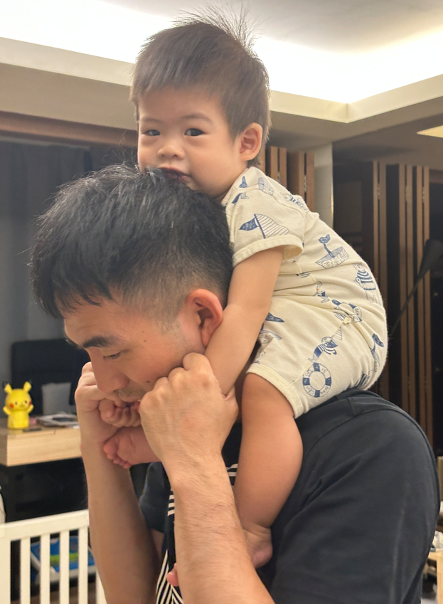 背嬰兒
