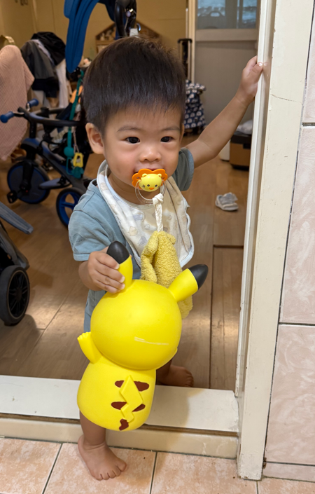 嬰兒開心