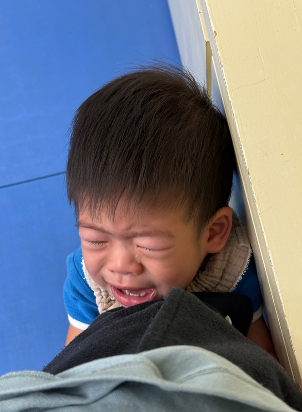 嬰兒哭