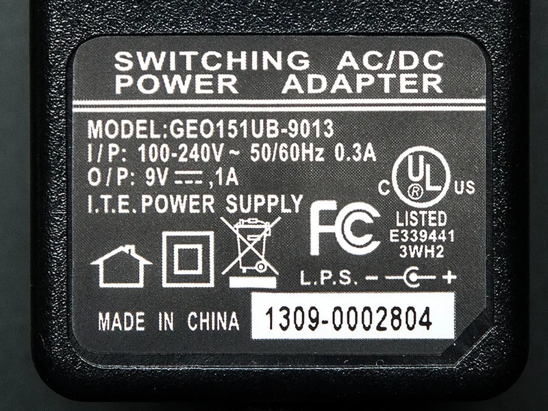 9 VDC 1000mA regulated switching power adapter - UL listed