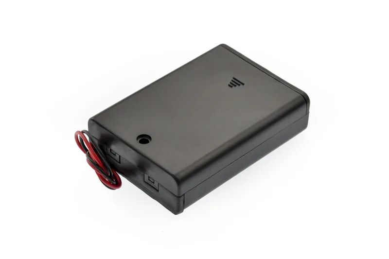 Power Your Arduino Projects with 3xAA Battery Holder!