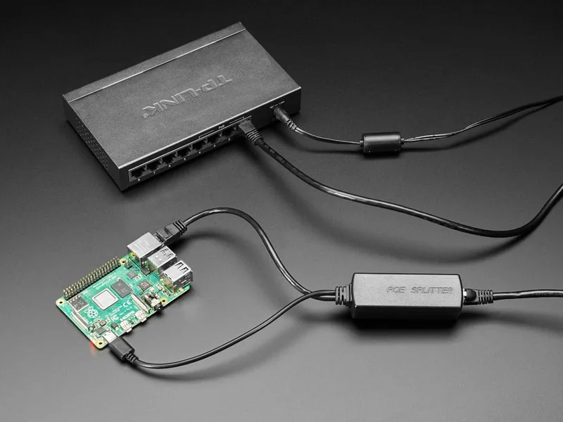 PoE Splitter with USB Type C - 5V 2A - 100 MB Ethernet