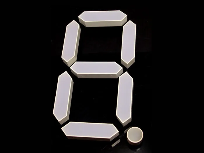7 Segment Display - 5 Inches - Red