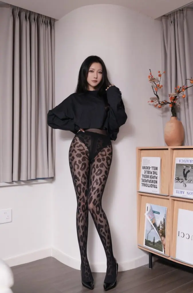 鱼子酱Fish 性感的丝[122P-817MB]VIP-佳人轩