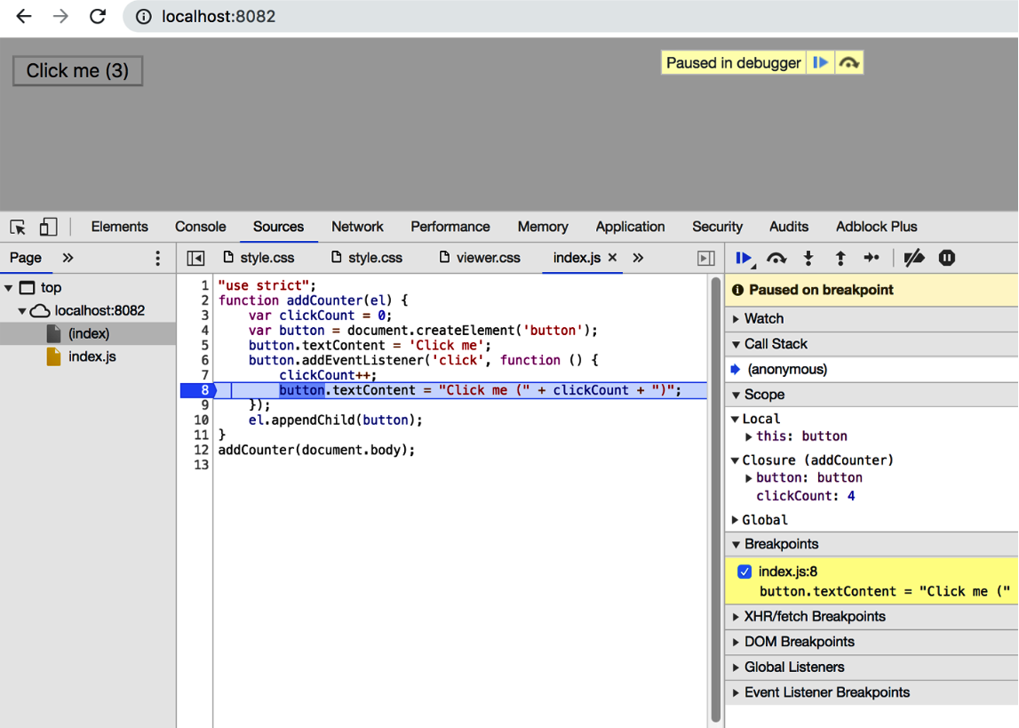 图 9-2.使用 Chrome 开发者工具调试生成的 JavaScript。对于这个简单的例子，生成的 JavaScript 与 TypeScript 源代码非常相似。