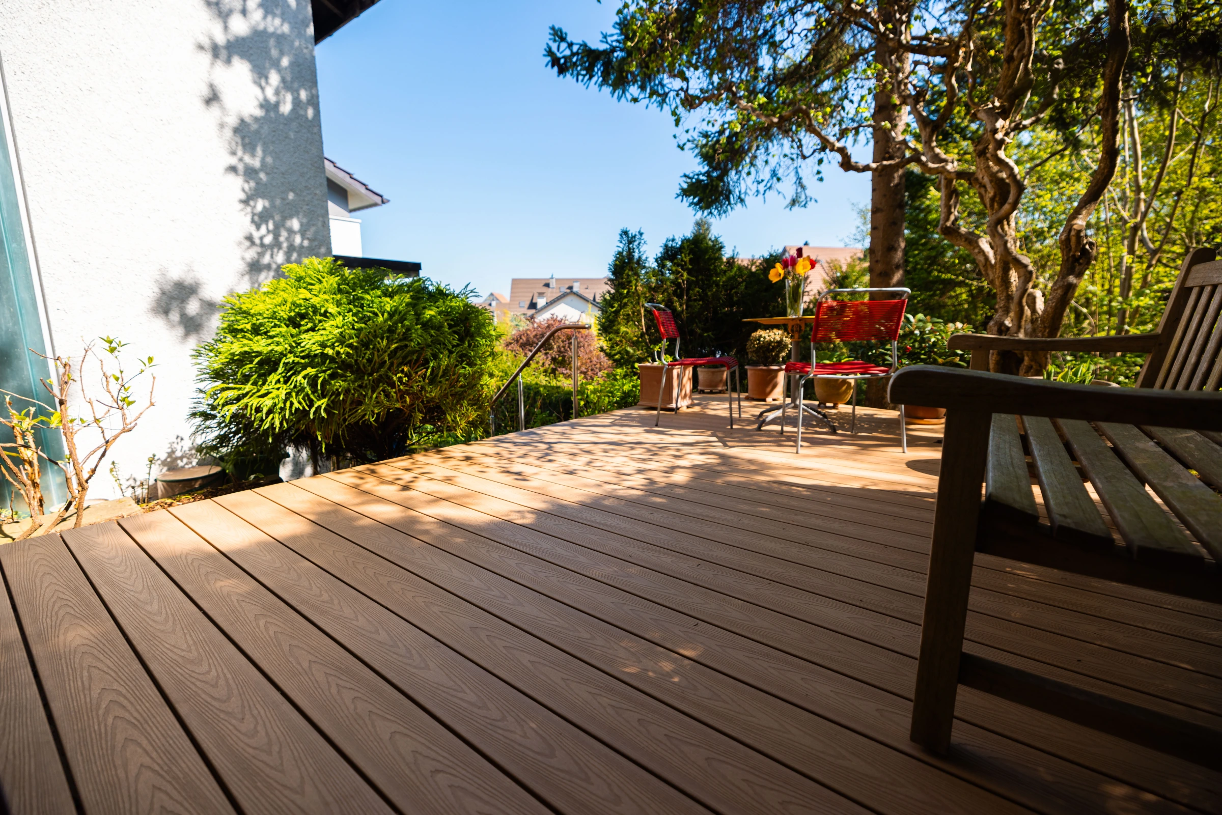 Holzdecks und Holzkonstruktionen