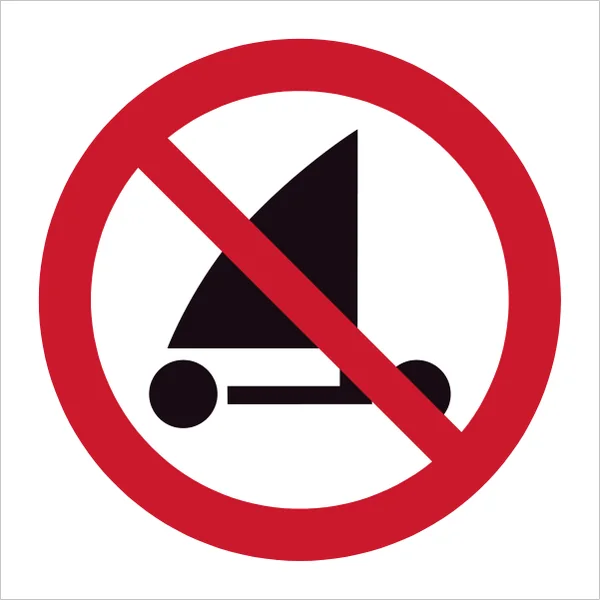 ISO 7010 P067 No sand yachting sign — Prohibition safety pictogram