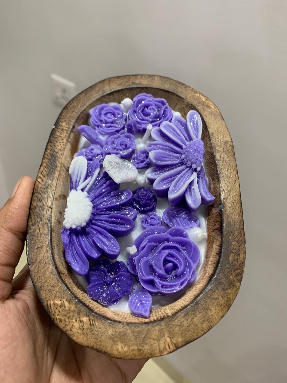 Primosa Petal Boat Candle – Boat-Shaped Soy Wax Candle with Wax Flowers