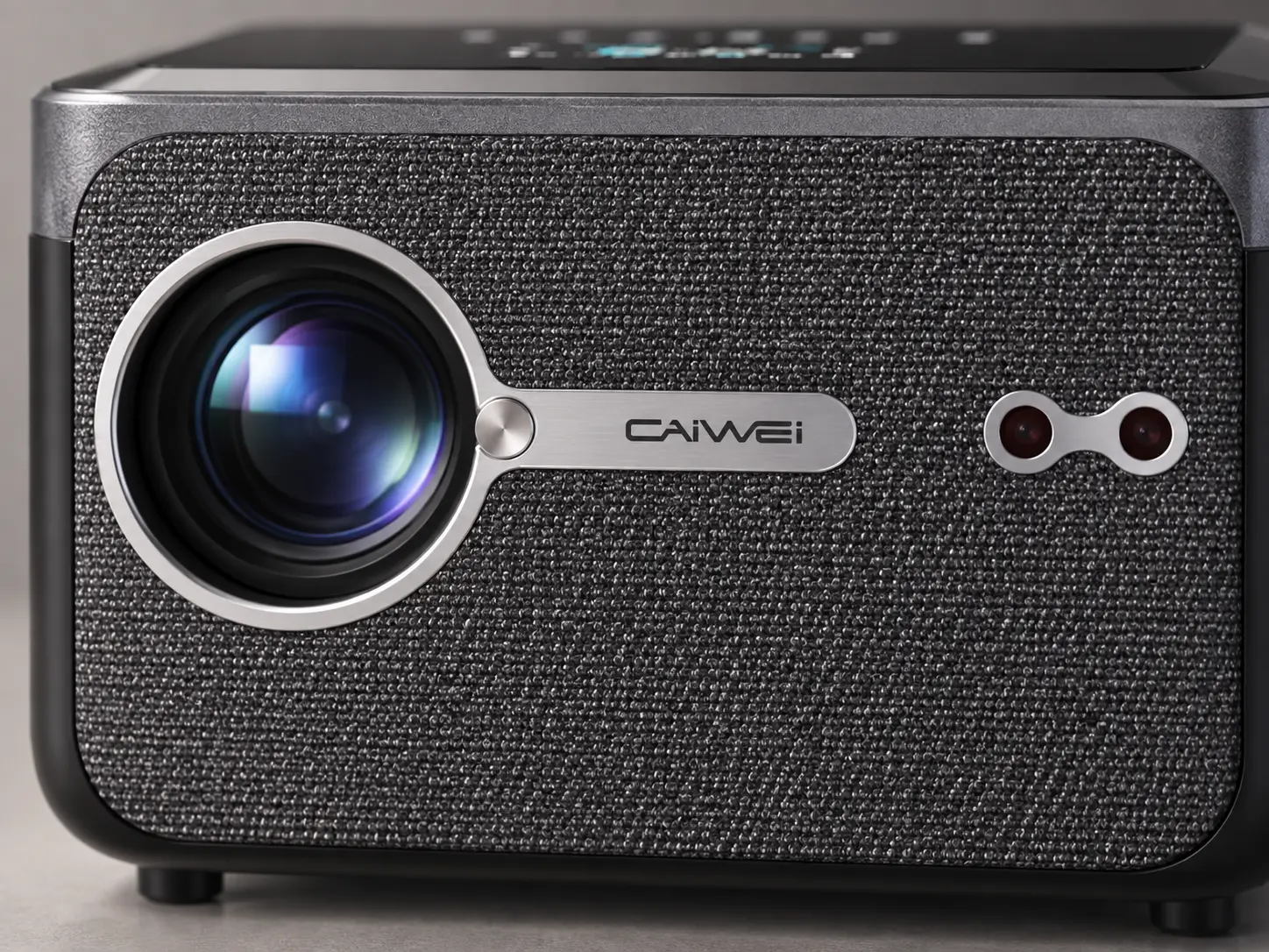 Объектив и фронтальные датчики CAIWEI LED-310 крупным планом