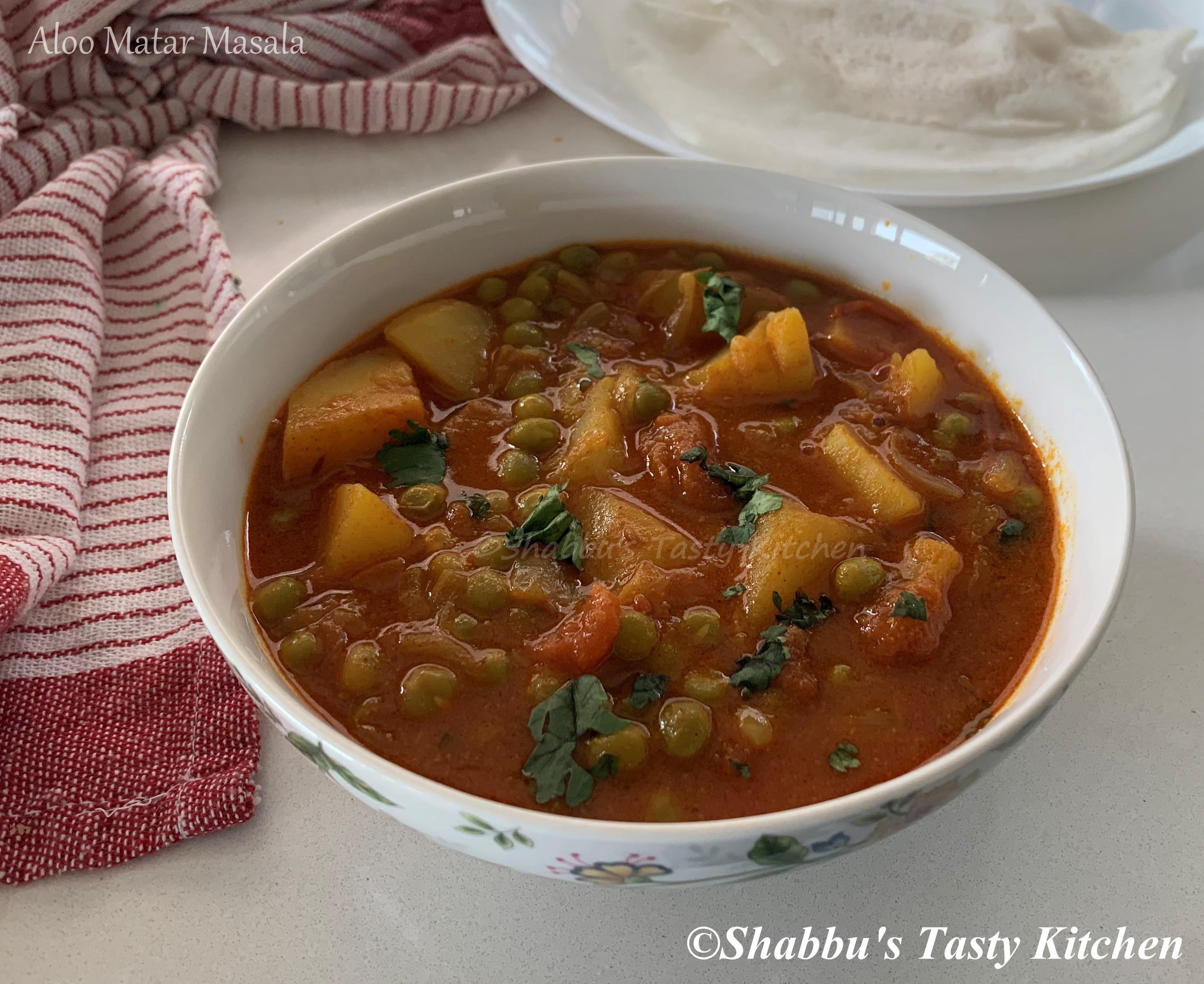 aloo-matar-masala-potato-and-green-peas-masala-pressure-cooker-method