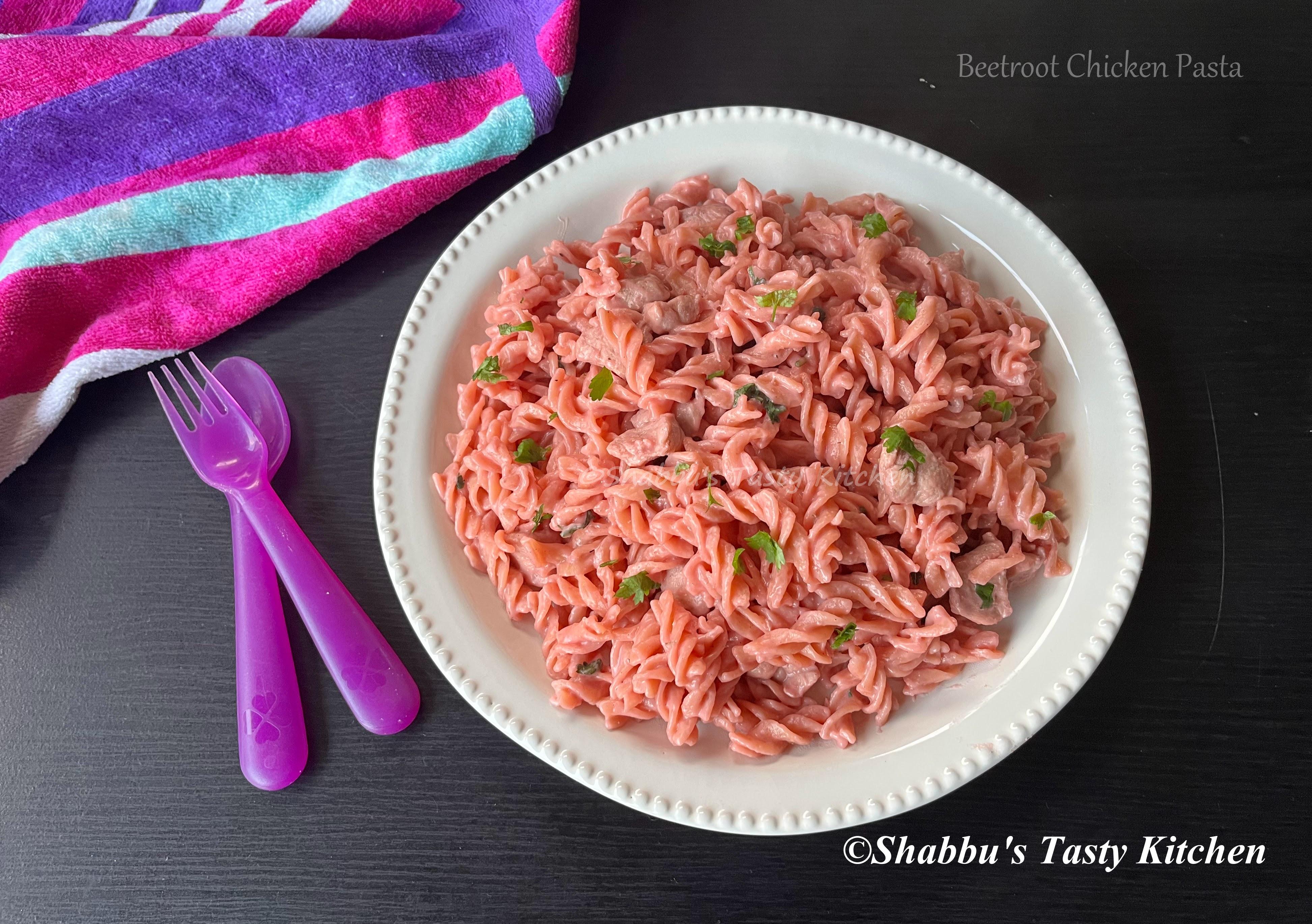 beetroot-chicken-pasta-pink-pasta