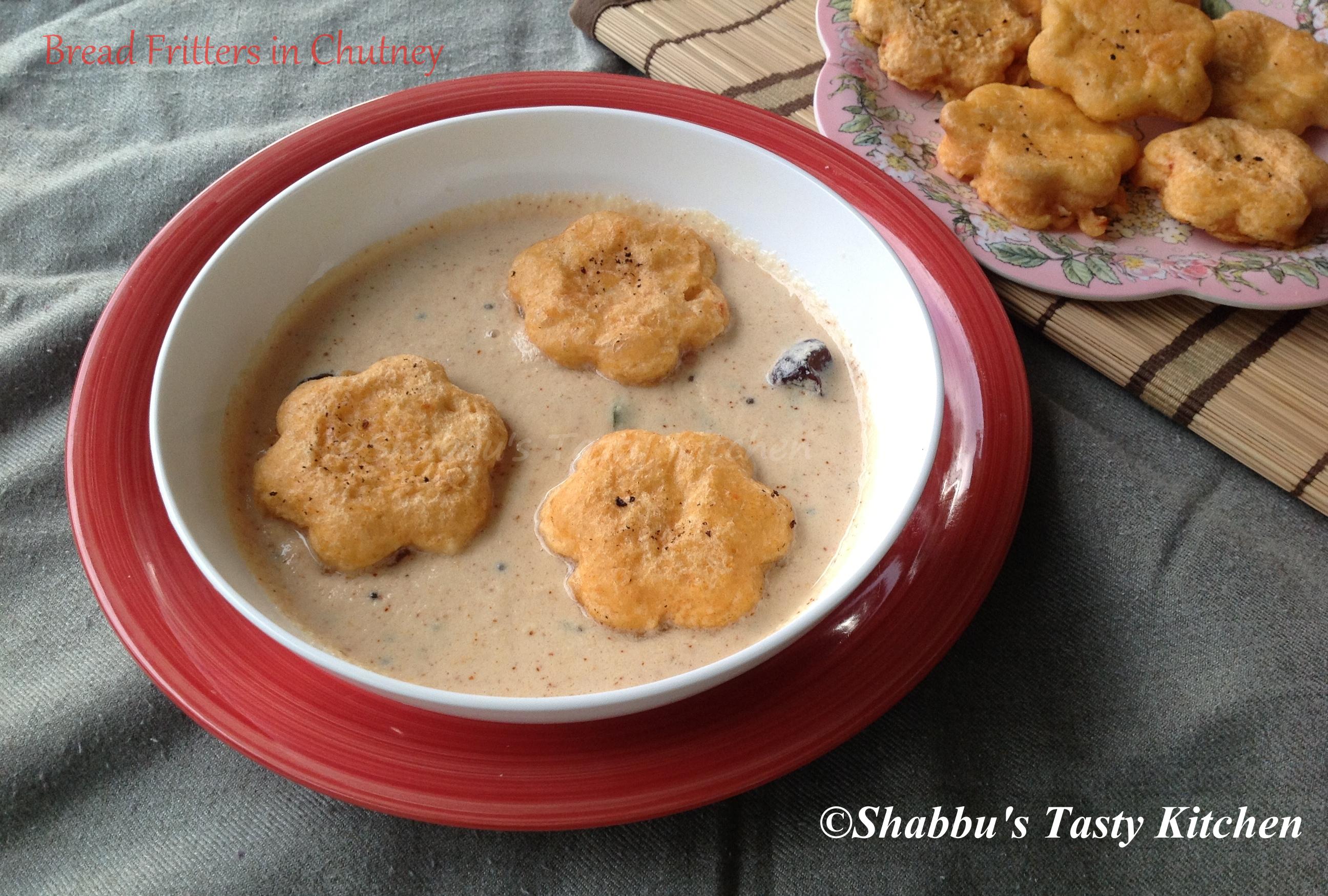 bread-fritters-in-chutney