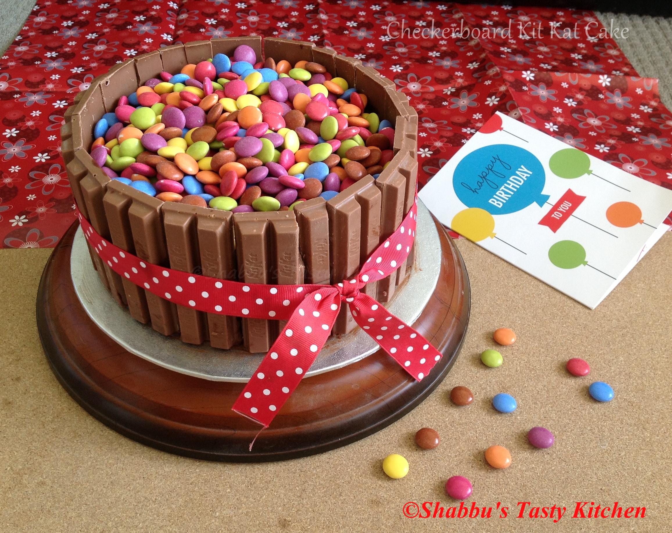 checkerboard-kit-kat-cake-kit-ka