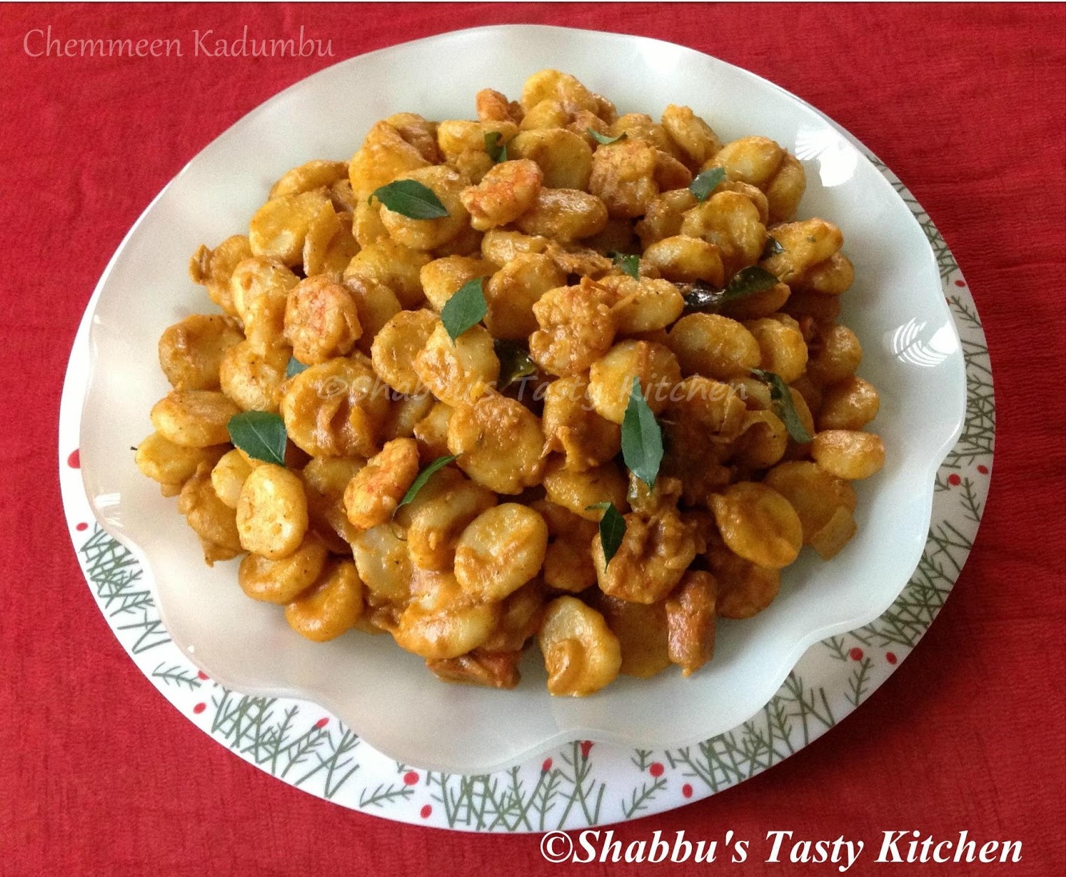 chemmeen-kadumbu-steamed-rice-dumplings