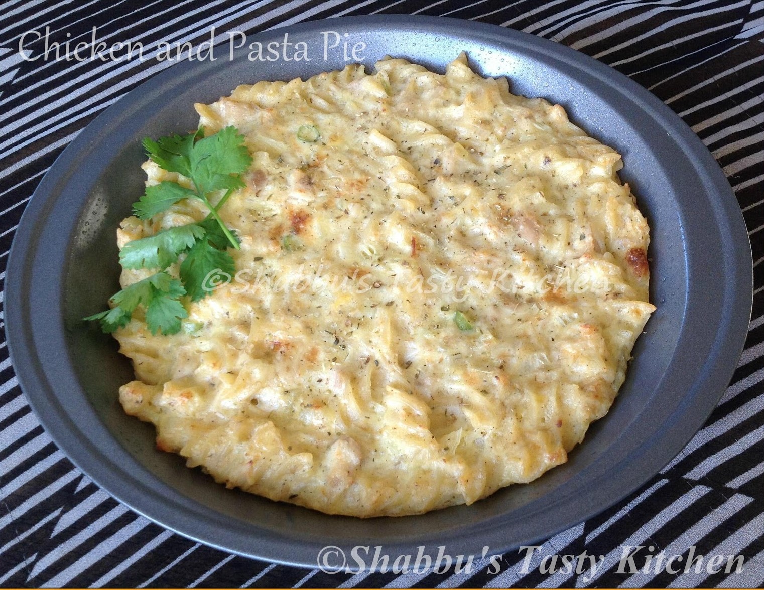 chicken-and-pasta-pie