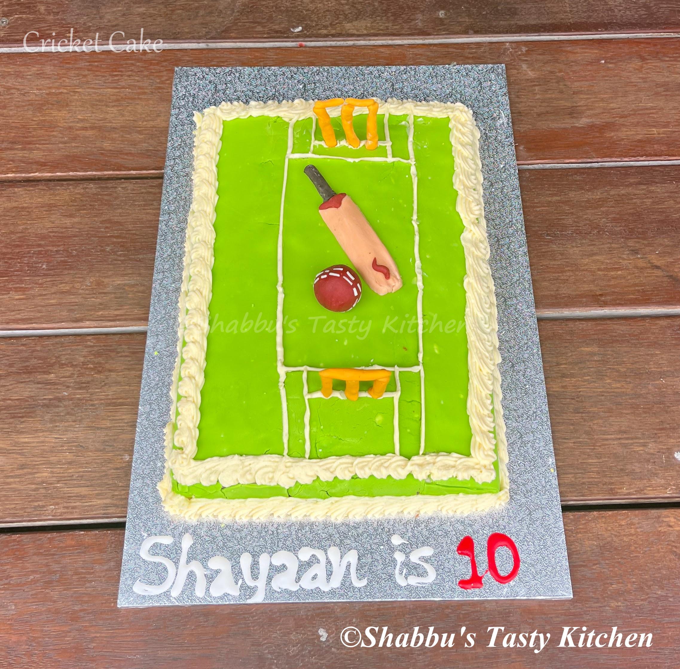 cricket-themed-cake-cricket-ground-vanilla-cake