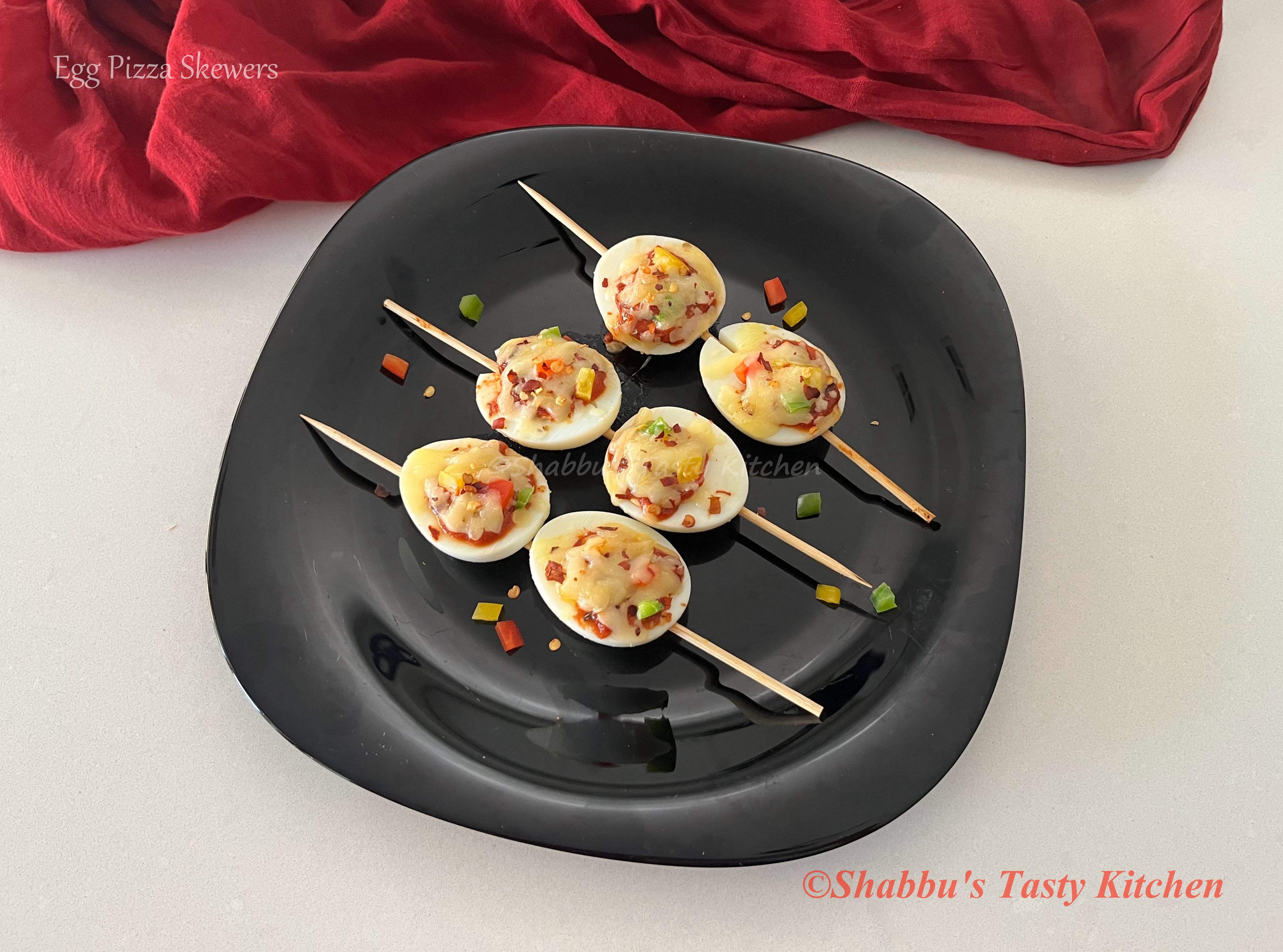 egg-pizza-skewers-cheesy-egg-sticks