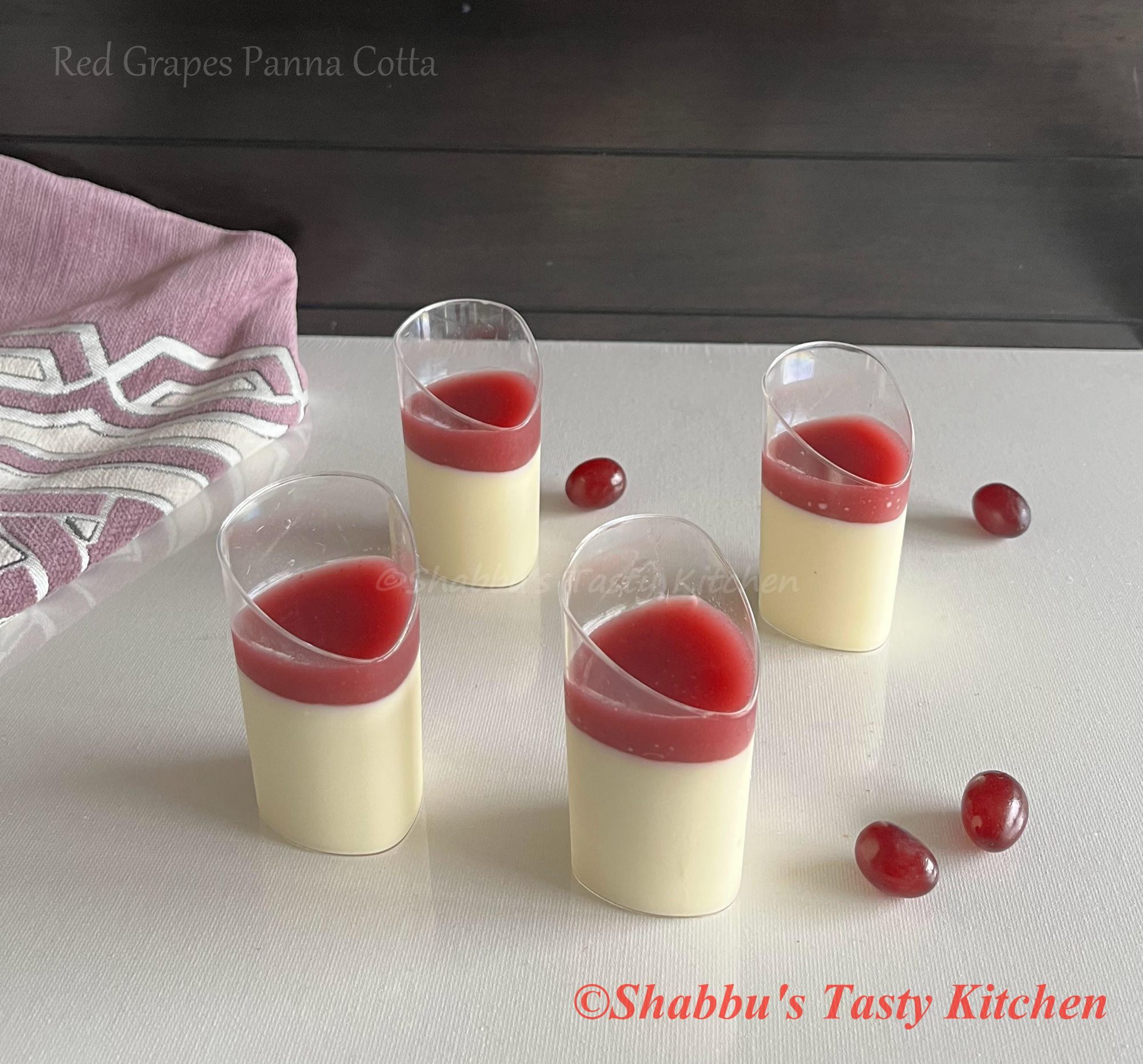 grapes-panna-cotta